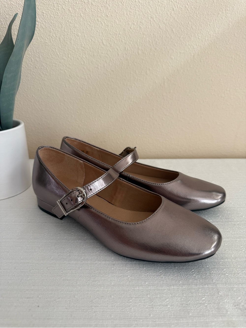 New LifeStide Cameo Metallic Faux Leather Maryjane Loafers